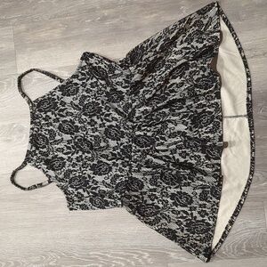 Wet Seal black lace with tan under cloth tank size 3x